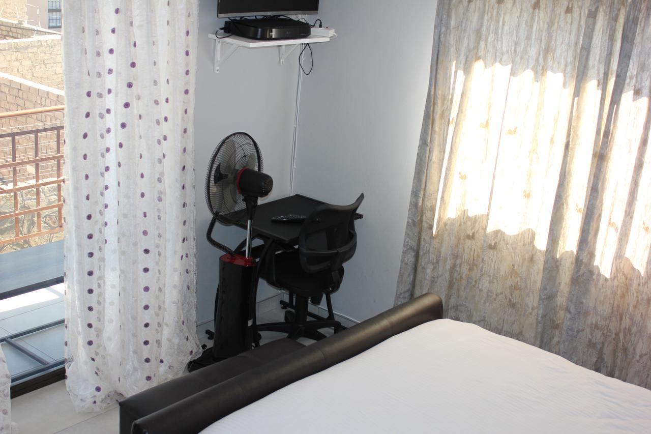 Coco Palm Bed&Breakfast Windhoek Exterior photo